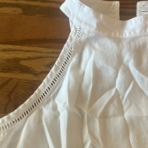 Cloth and stone halter top - Picture 2 of 6